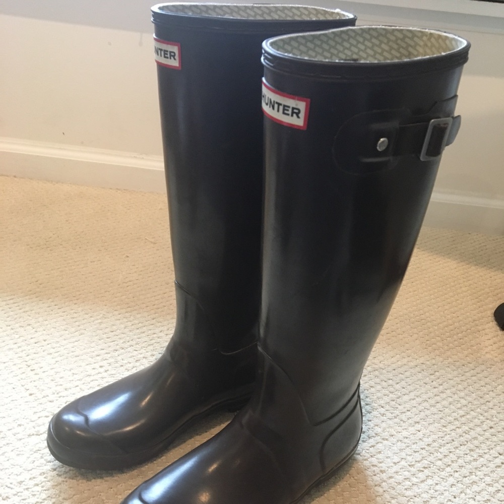 Tall glossy hunter boots brown (FREE knit socks!)